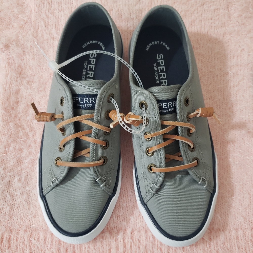 Grey Sperry Topsiders 5.5 Womens